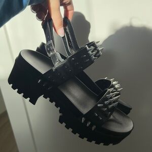 dolls kill platforms